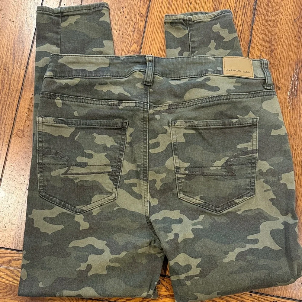 American Eagle Camouflage Skinny Jegging Size 10 - Picture 3 of 5